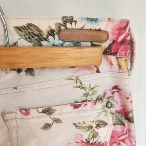 Mavi Floral Patterned Shorts with Pink and Green